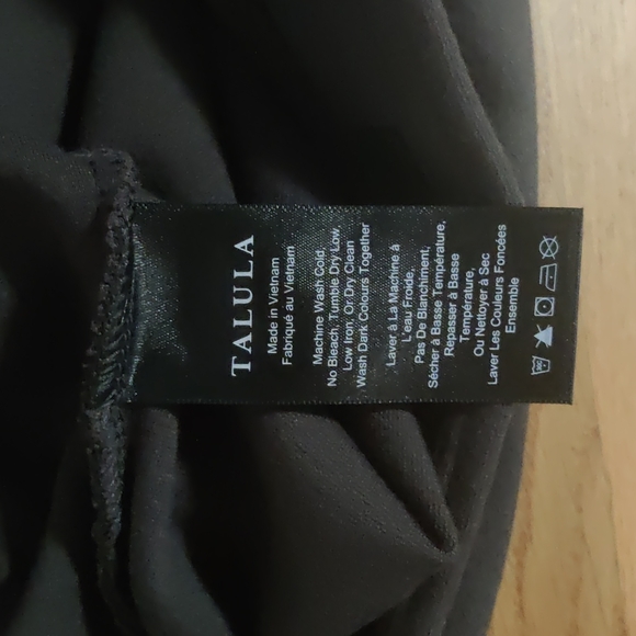 Aritzia Talula Skirt - Small - Picture 5 of 5